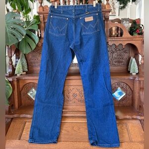 Vintage Style Wrangler Men's Deep Blue Straight Western Jeans 34x32 Like New
